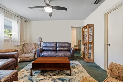 3553 Hibiscus Street Miami FL 33133
