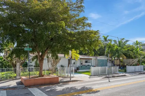 3553 Hibiscus Street Miami FL 33133