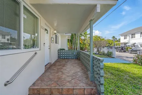 3553 Hibiscus Street Miami FL 33133