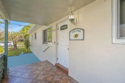 3553 Hibiscus Street Miami FL 33133
