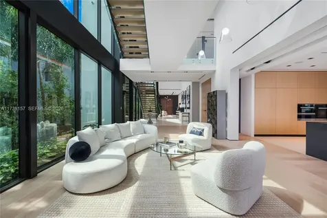 1369 N Venetian Way Miami FL 33139