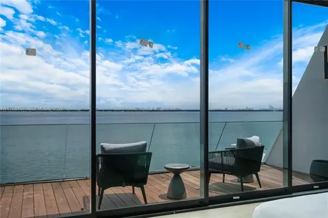 1369 N Venetian Way Miami FL 33139
