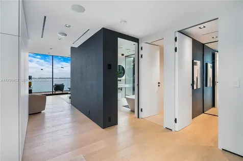 1369 N Venetian Way Miami FL 33139