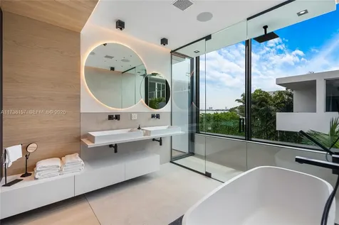 1369 N Venetian Way Miami FL 33139