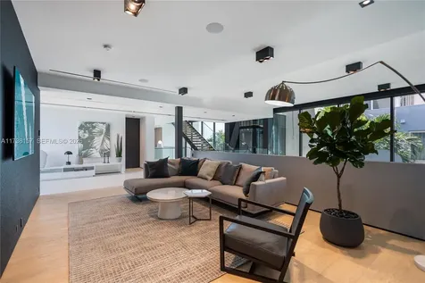 1369 N Venetian Way Miami FL 33139