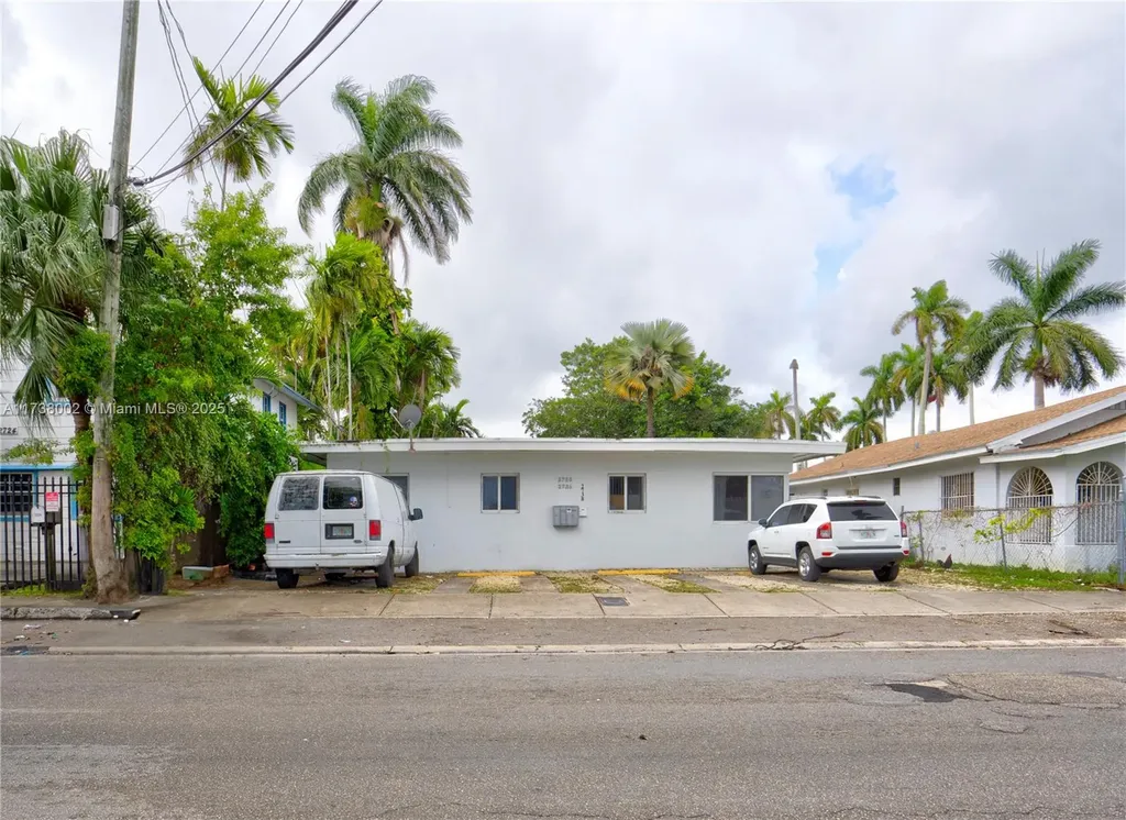 2730 NW 19th Avenue Miami FL 33142