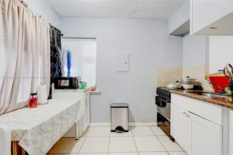 2730 NW 19th Avenue Miami FL 33142