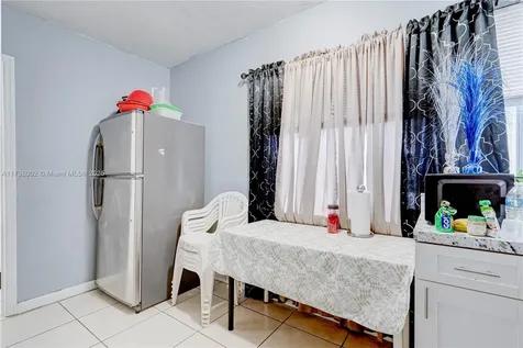 2730 NW 19th Avenue Miami FL 33142