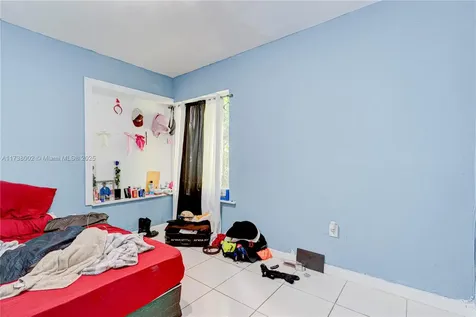 2730 NW 19th Avenue Miami FL 33142