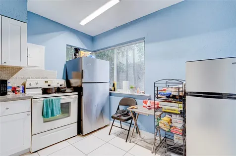 2730 NW 19th Avenue Miami FL 33142