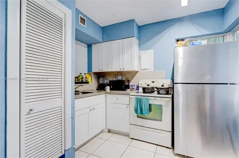 2730 NW 19th Avenue Miami FL 33142