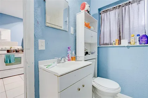 2730 NW 19th Avenue Miami FL 33142