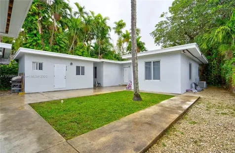 2730 NW 19th Avenue Miami FL 33142