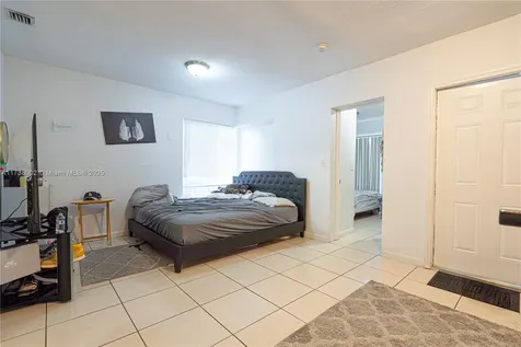2730 NW 19th Avenue Miami FL 33142