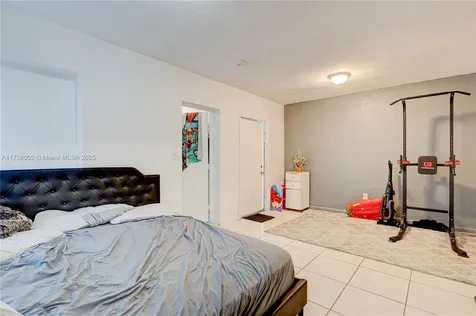 2730 NW 19th Avenue Miami FL 33142
