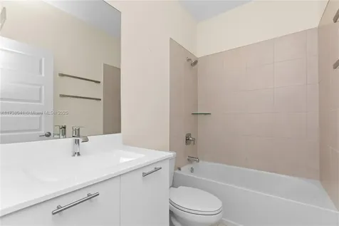 4760 NW 83rd Parkway Doral FL 33166