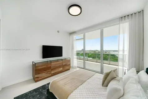 900 Biscayne Boulevard Miami FL 33132
