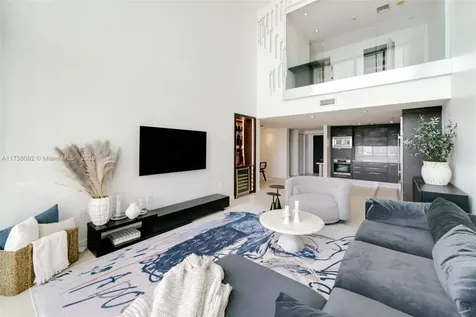 900 Biscayne Boulevard Miami FL 33132