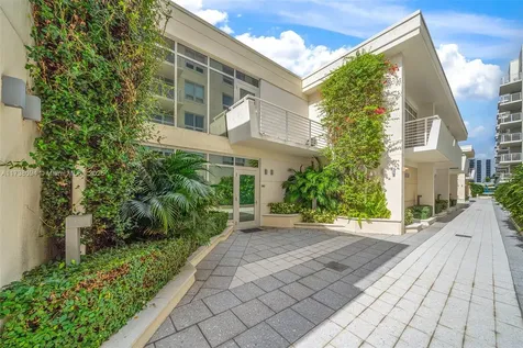 3250 NE 1st Avenue Miami FL 33137