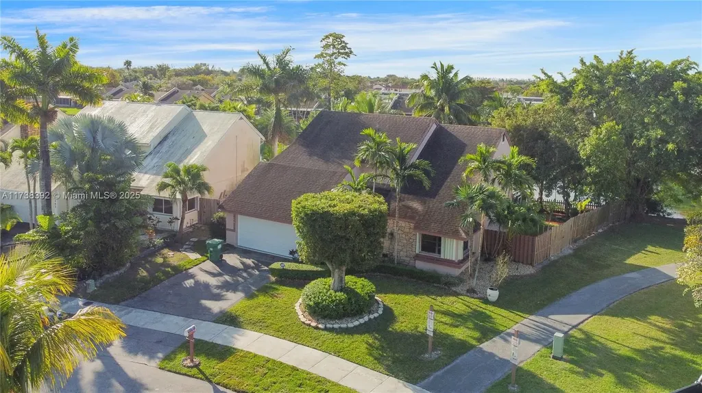 1240 S Fieldlark Lane Homestead FL 33035