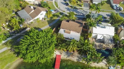 1240 S Fieldlark Lane Homestead FL 33035