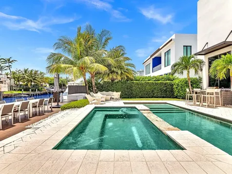 2040 NE 121st Road North Miami FL 33181