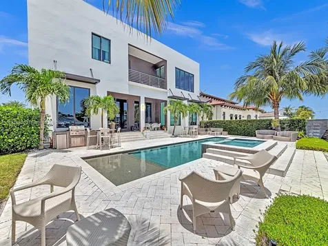 2040 NE 121st Road North Miami FL 33181