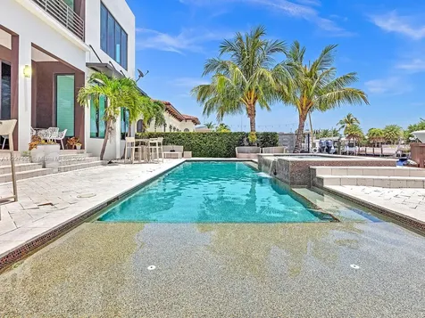 2040 NE 121st Road North Miami FL 33181