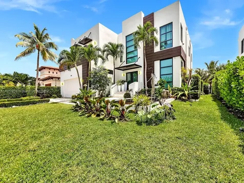 2040 NE 121st Road North Miami FL 33181
