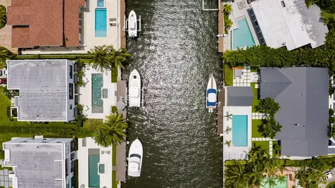 2040 NE 121st Road North Miami FL 33181