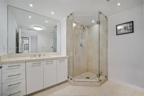 6801 Collins Avenue Miami Beach FL 33141