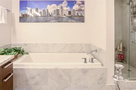 253 NE 2nd Street Miami FL 33132