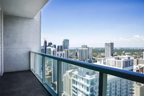 253 NE 2nd Street Miami FL 33132