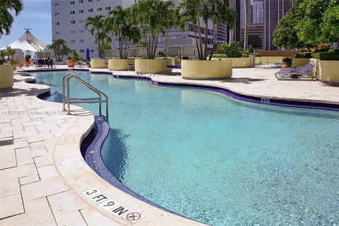 253 NE 2nd Street Miami FL 33132