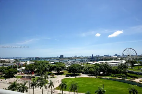 253 NE 2nd Street Miami FL 33132