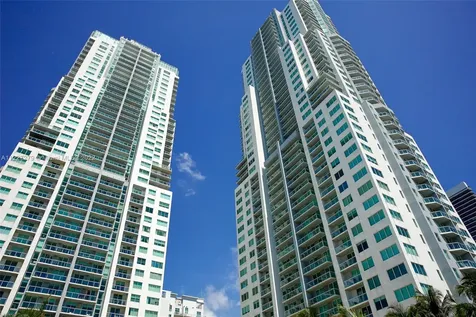 253 NE 2nd Street Miami FL 33132