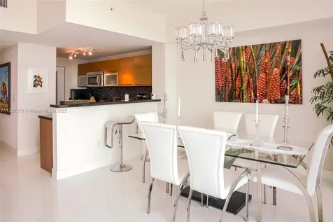 253 NE 2nd Street Miami FL 33132