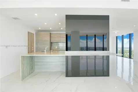 650 NE 32nd Street Miami FL 33137