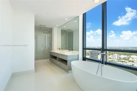 650 NE 32nd Street Miami FL 33137