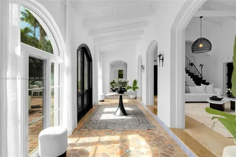 5660 Pine Tree Drive Miami Beach FL 33140