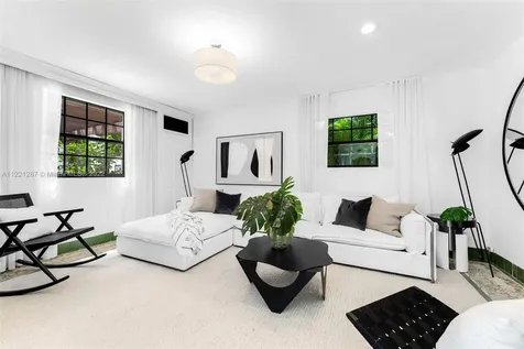 5660 Pine Tree Drive Miami Beach FL 33140