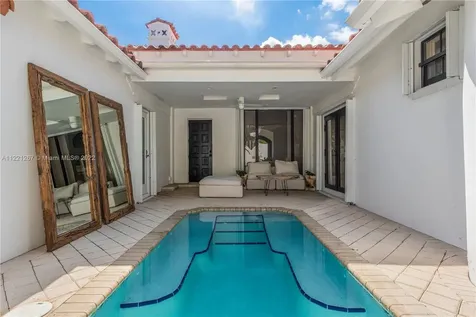 5660 Pine Tree Drive Miami Beach FL 33140