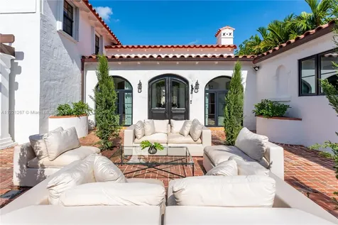 5660 Pine Tree Drive Miami Beach FL 33140