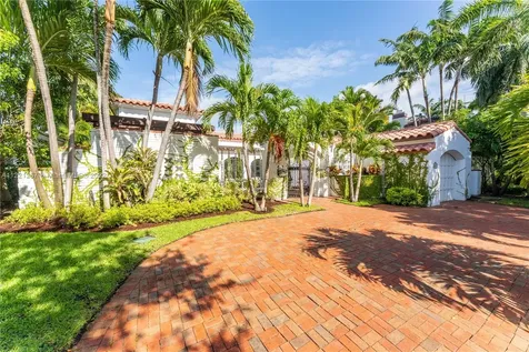 5660 Pine Tree Drive Miami Beach FL 33140
