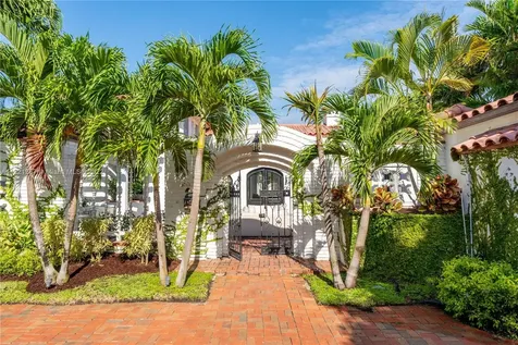 5660 Pine Tree Drive Miami Beach FL 33140