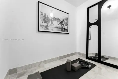 5660 Pine Tree Drive Miami Beach FL 33140