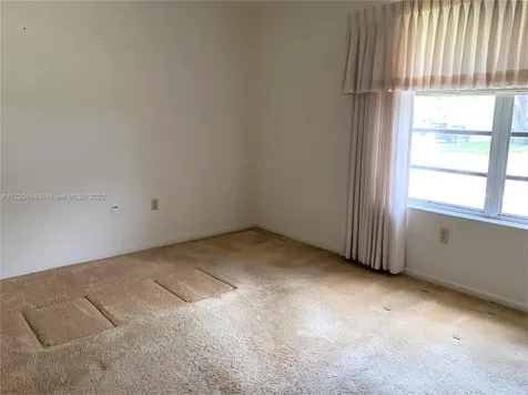 240 SE 7th Street Dania Beach FL 33004