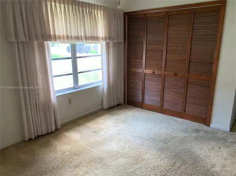 240 SE 7th Street Dania Beach FL 33004