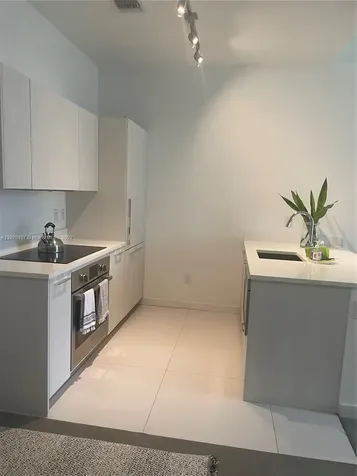 501 NE 31 Miami FL 33137