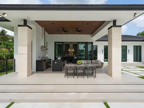 5941 SW 87th Avenue Miami FL 33173